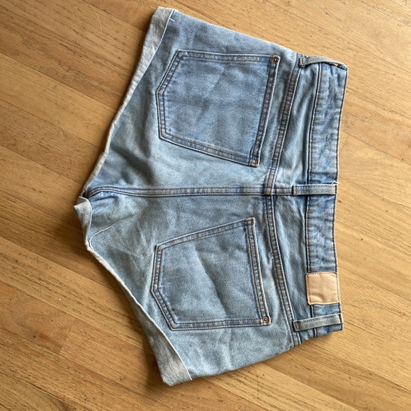 Zara jean shorts - Picture 2 of 2